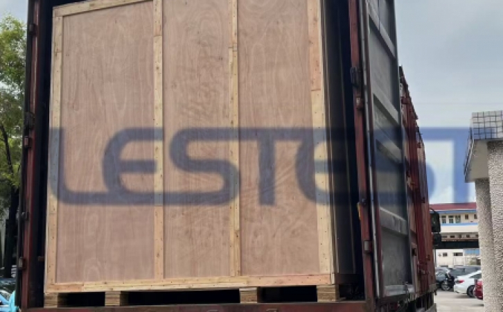 莱思成功出口恒温恒湿试验箱至东南亚地区